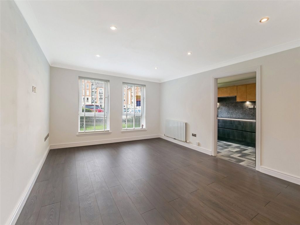 Property photo 2 of 14 2