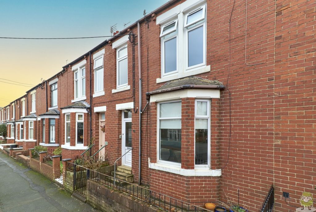 Property photo 1 of 13