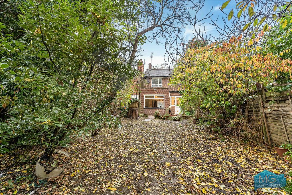 Property photo 2 of 13 Picture No. 18