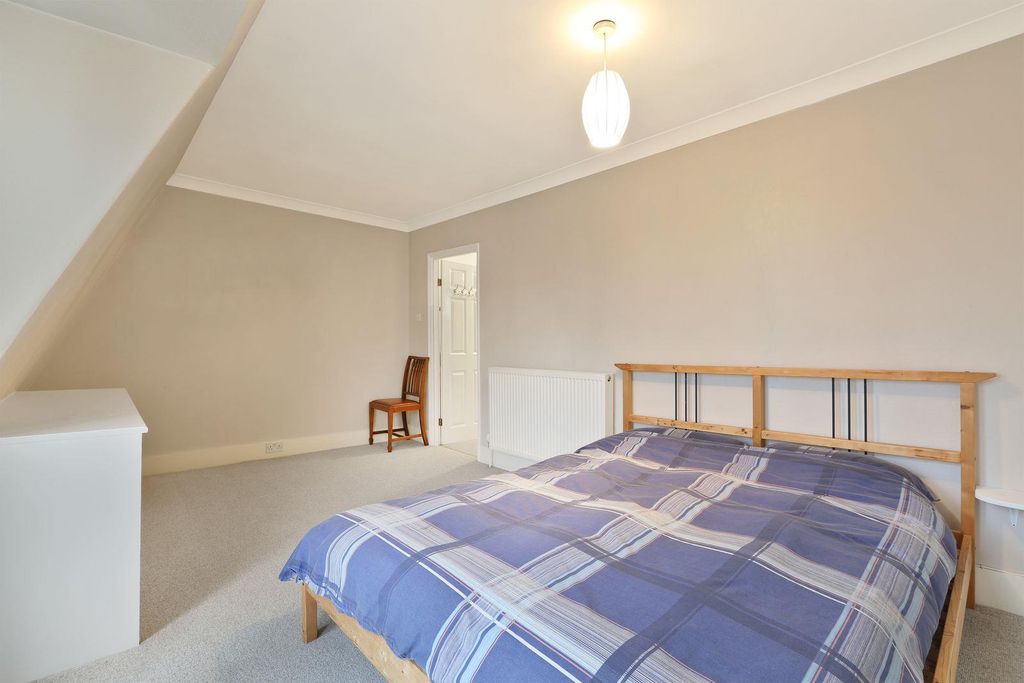 Property photo 3 of 13 Ozmnewua.Jpeg