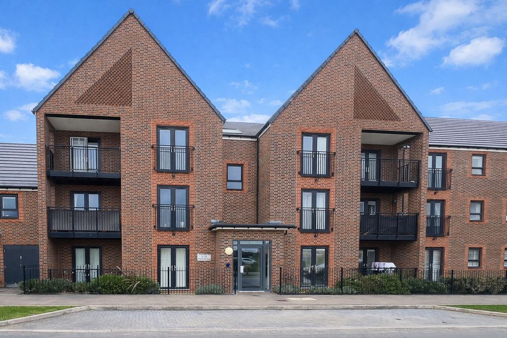 Property photo 1 of 9