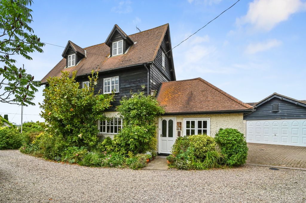 Property photo 2 of 45 Pt-Fc(Col)-94Coastroad-45