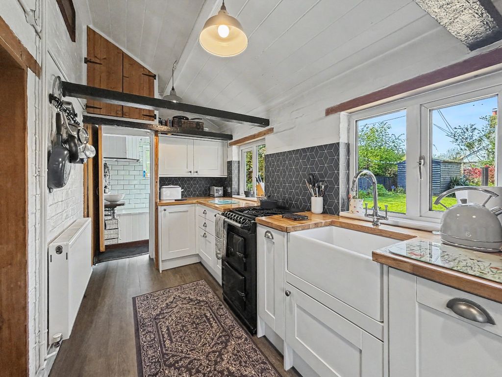 Property photo 2 of 46 5046976