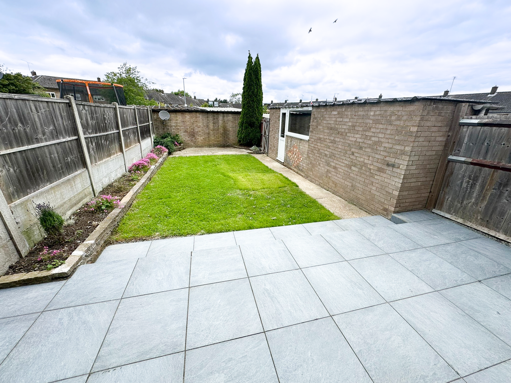 Property photo 2 of 13 Back