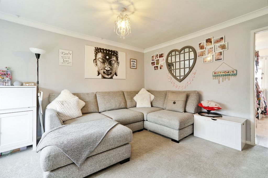 Property photo 3 of 15