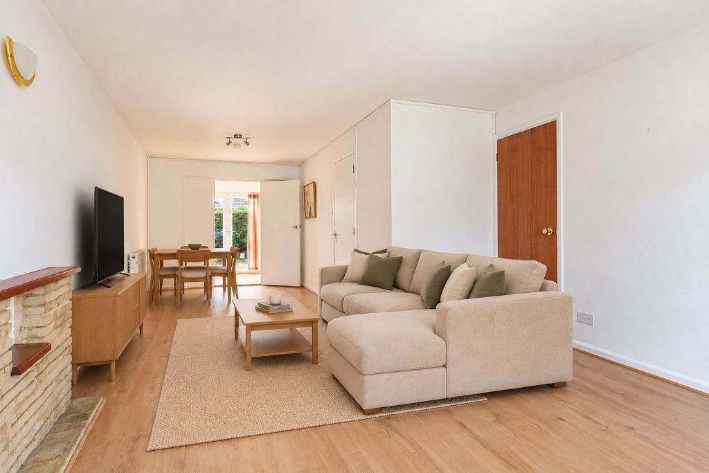 Property photo 2 of 14 Picture No. 24