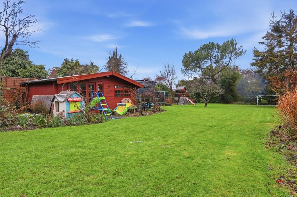 Additional image 31 of 5 bed detached house for saleBury Road, Epping CM16