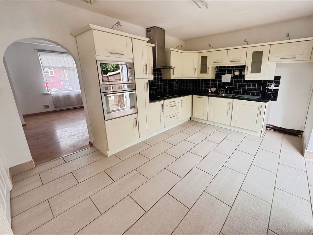 Property photo 3 of 14 Pbox-Img.Jpg
