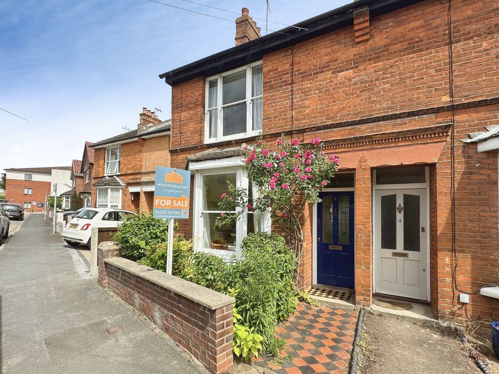 Property photo 1 of 16