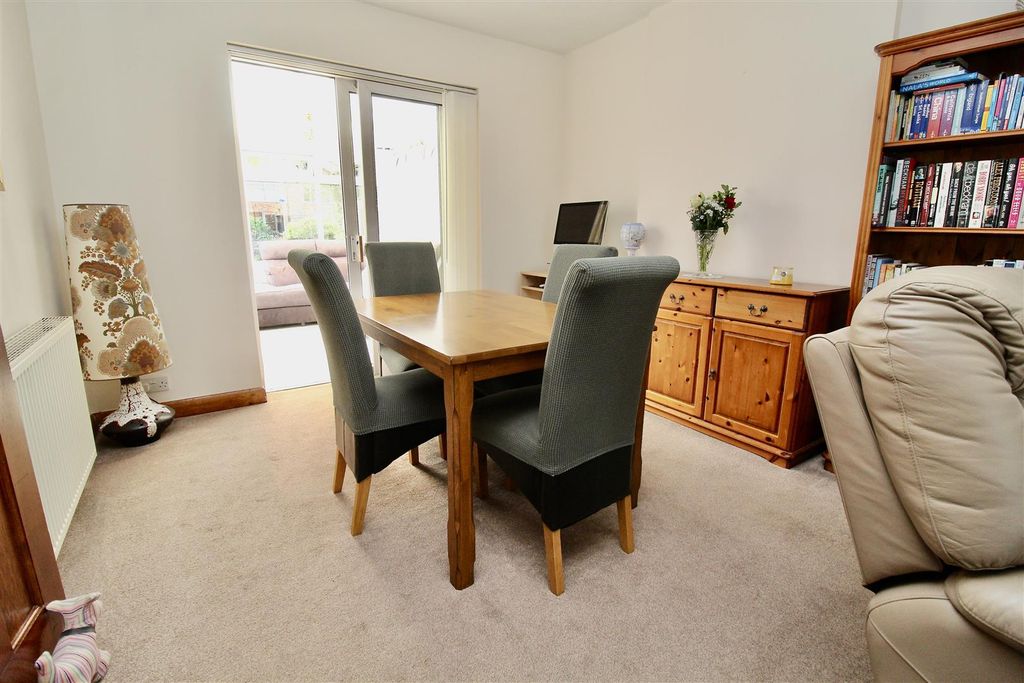 Property photo 3 of 23 Dining Room