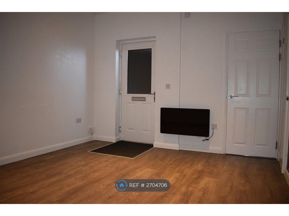 Property photo 2 of 9 Lounge