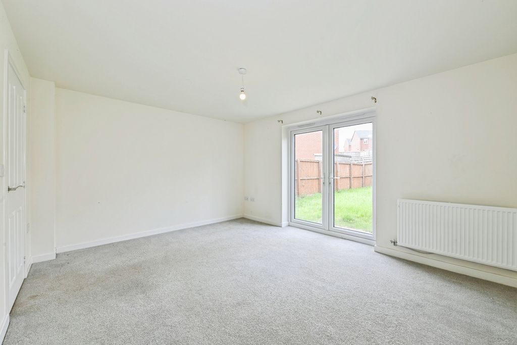 Property photo 3 of 16 Pbox-Img.Jpg