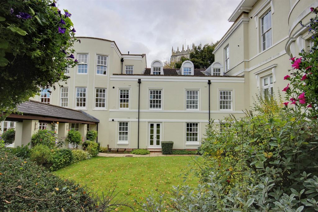 Property photo 3 of 12 Smm (2).Jpg