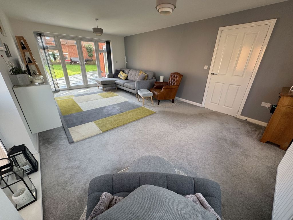 Property photo 3 of 21