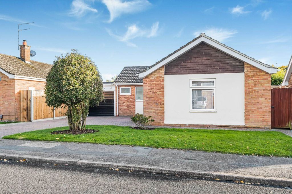 Property photo 2 of 17