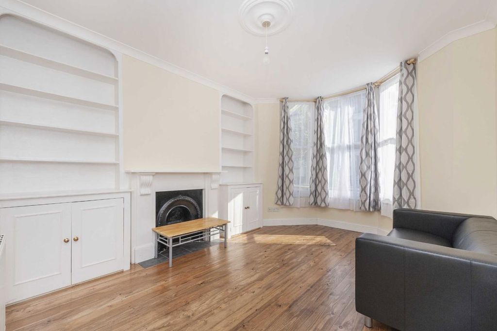 Property photo 2 of 6