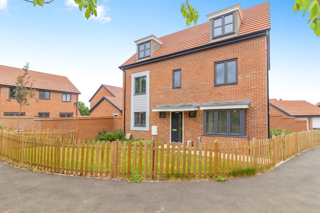 Property photo 1 of 18