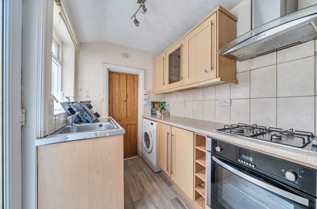 Property photo 2 of 12 1407356-3-697c9dab5A799