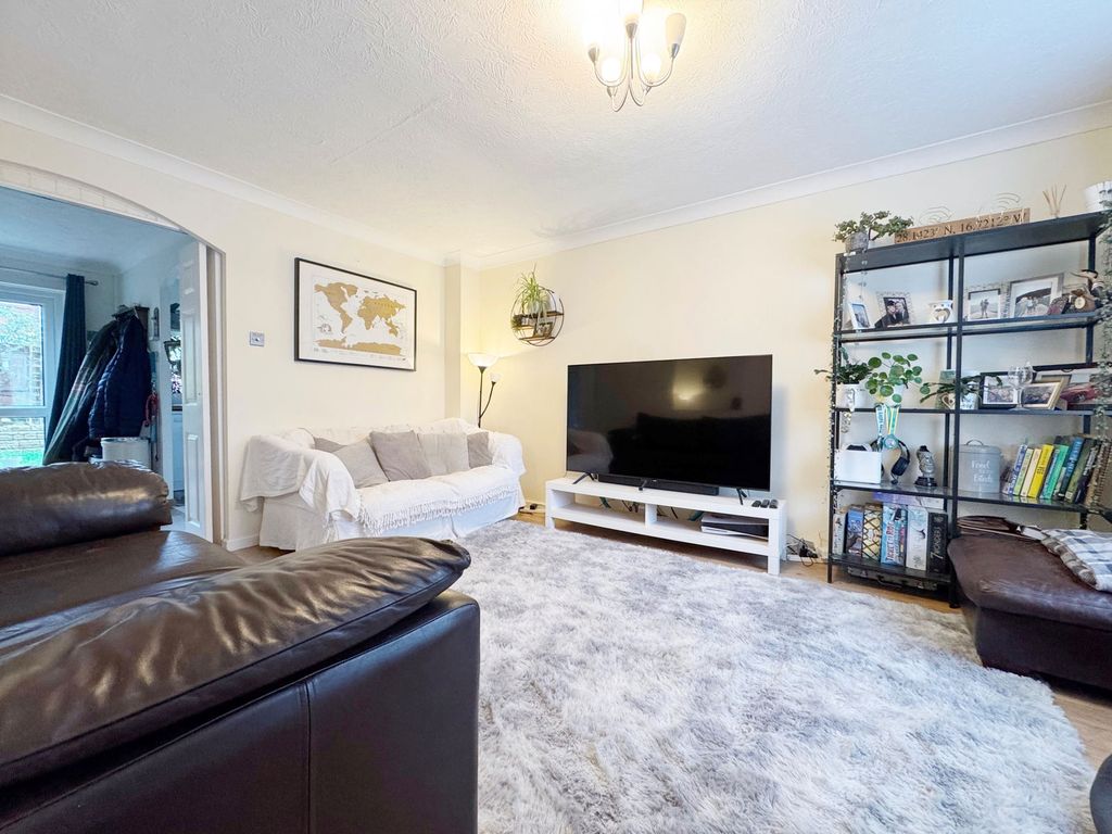 Property photo 2 of 16