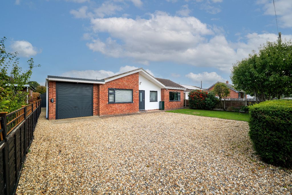 Property photo 2 of 21 4357385
