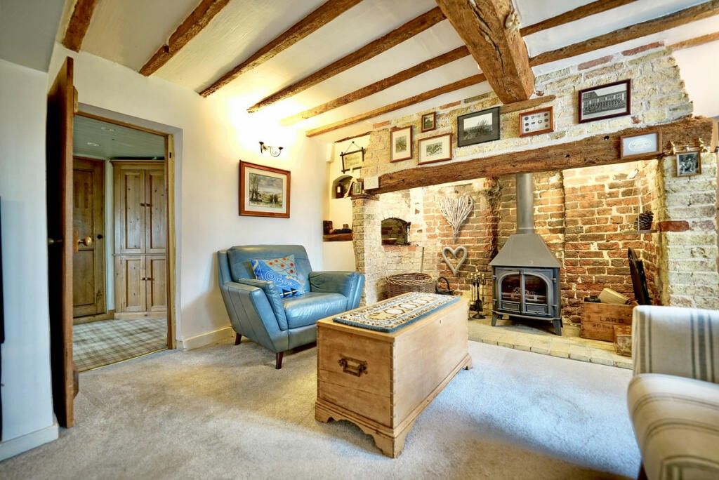 Property photo 3 of 19