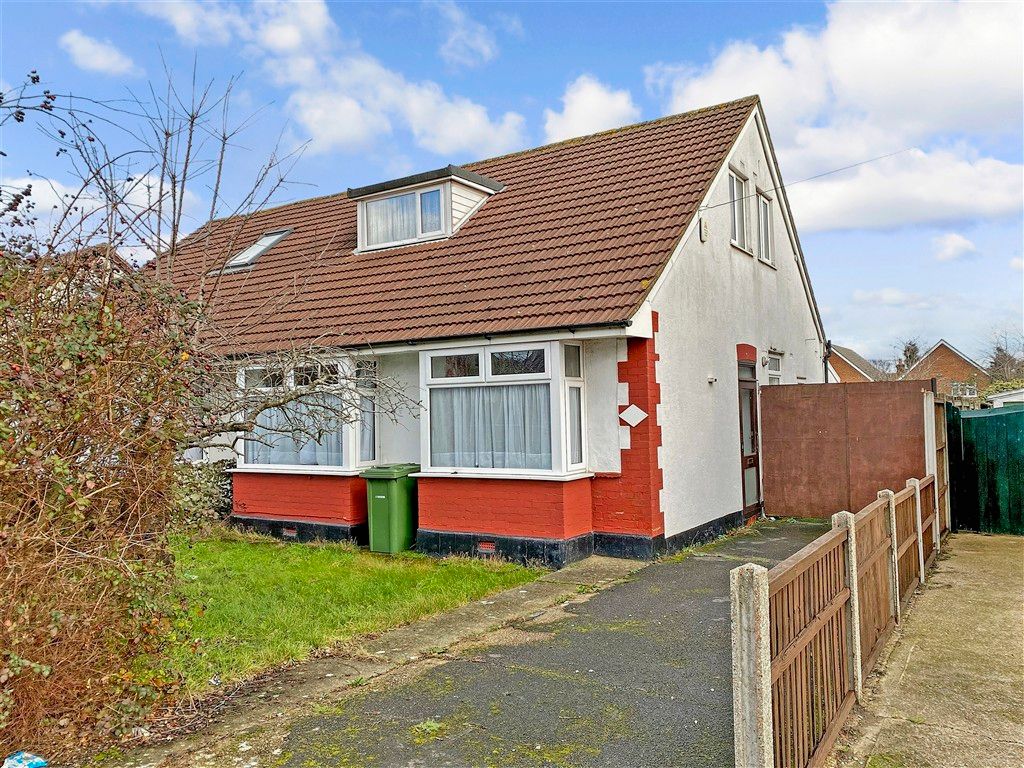 Property photo 1 of 10 External Web