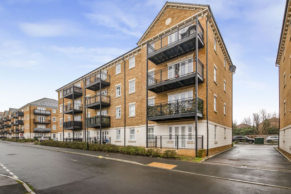 Property photo 1 of 19