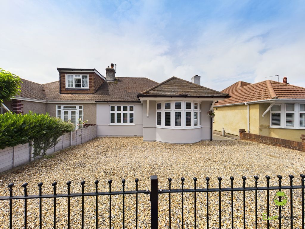 Property photo 3 of 8 Presented By Nicoleta At Ewemove Bexleyheath And D
