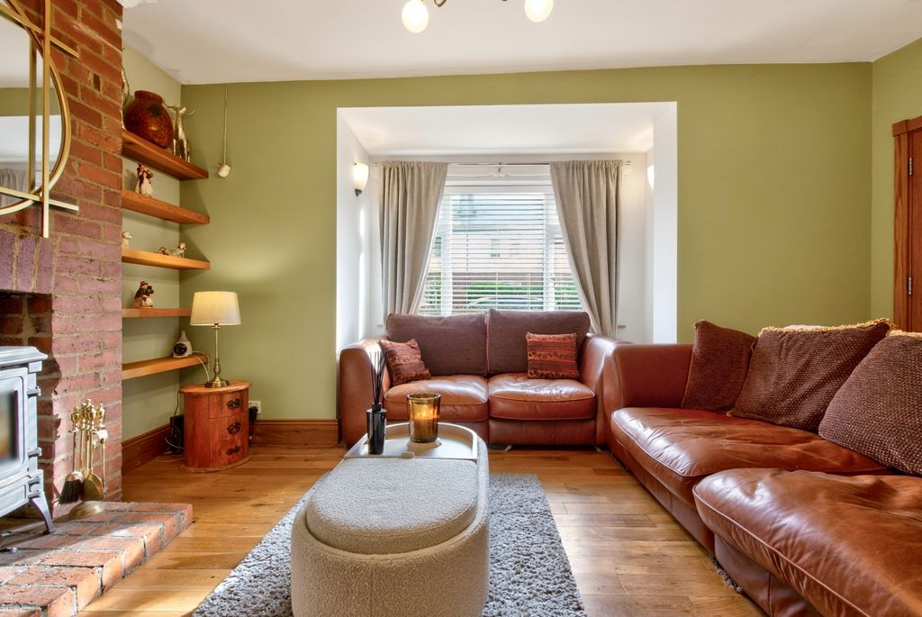 Property photo 3 of 31