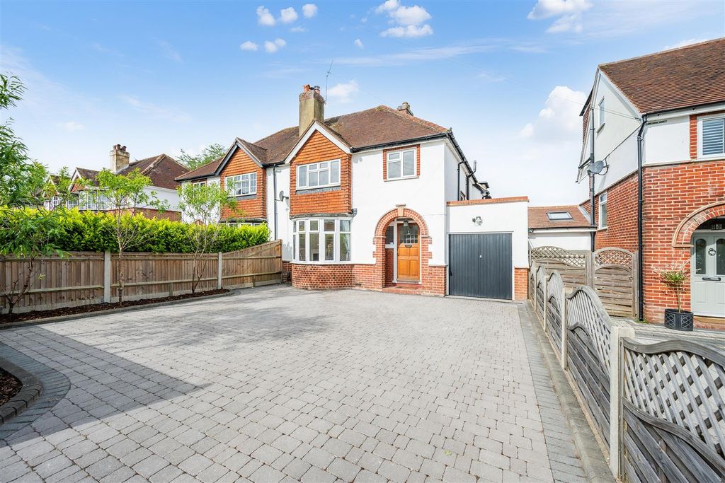Property photo 1 of 24 Roundwood View, 26- (6).Jpg