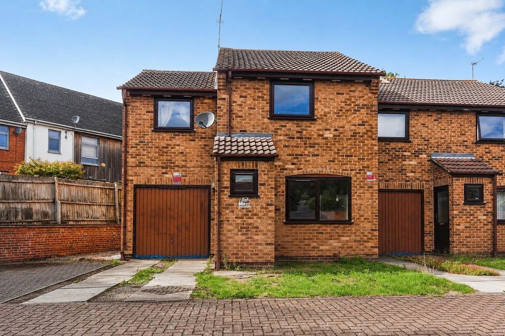Property photo 1 of 19