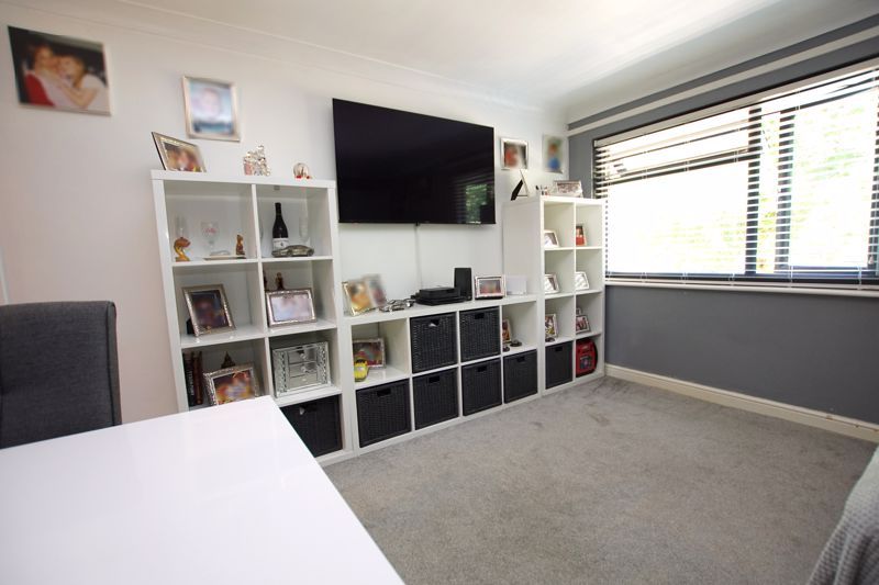 Property photo 2 of 9 Lounge/Dining Room