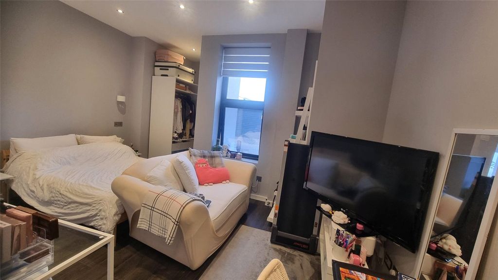 Property photo 3 of 6 Picture No. 08