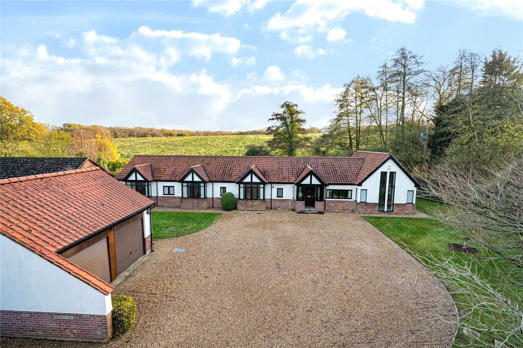 Property photo 1 of 21 Front