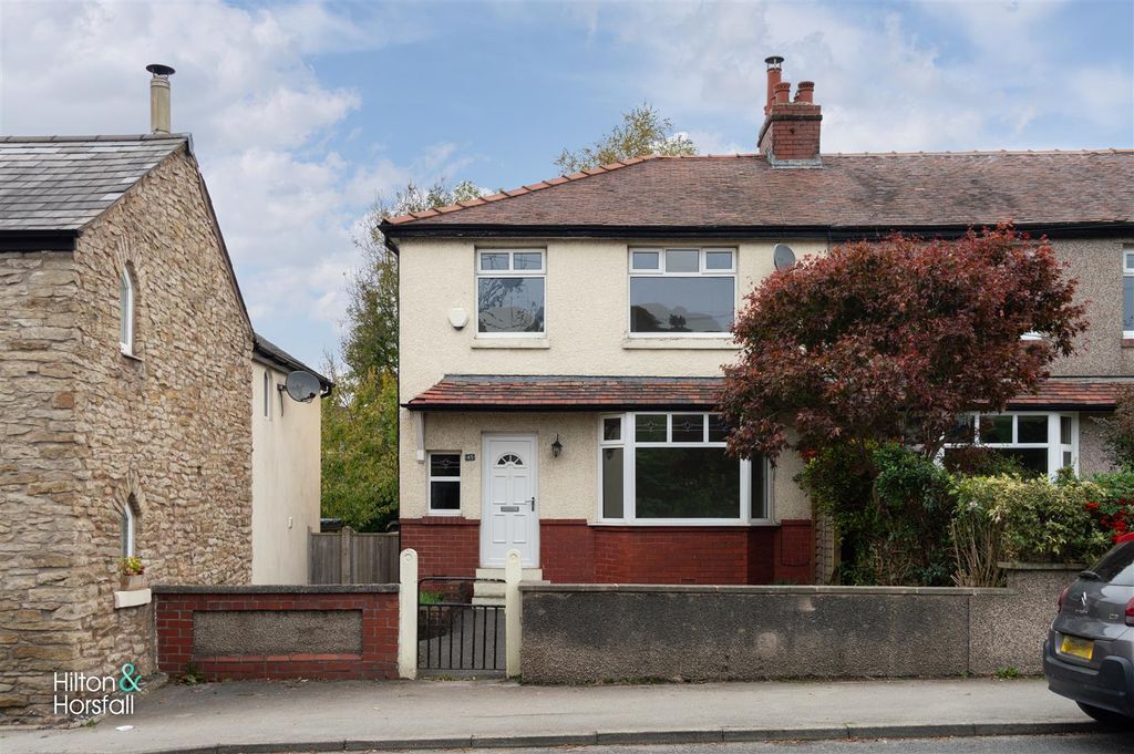 Property photo 1 of 29 Accrington Road