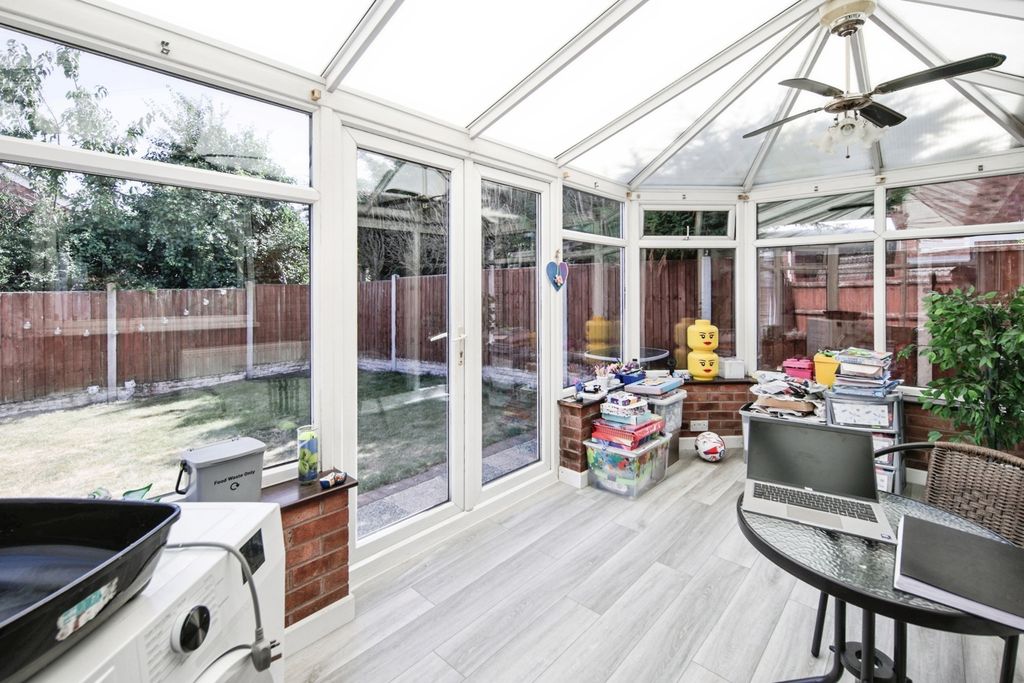 Property photo 3 of 17 Pbox-Img.Jpg