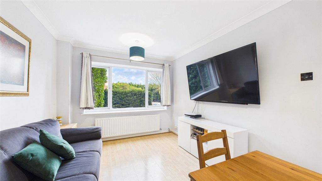 Property photo 2 of 16 Picture 2