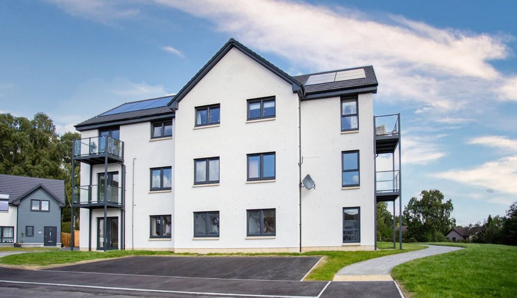 Property photo 3 of 11 Clunie