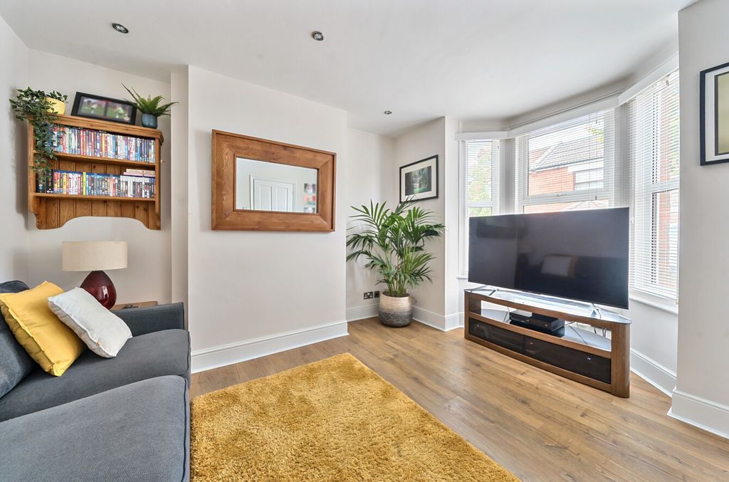 Property photo 3 of 14 1341451-25-68A5B2...