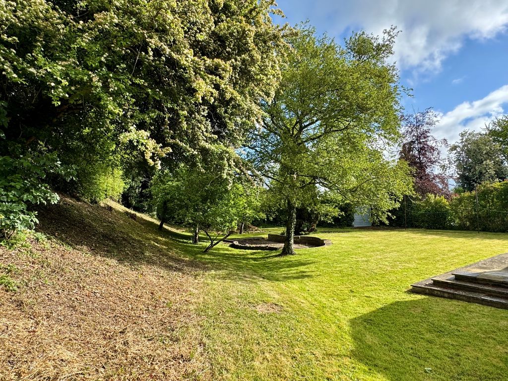 Property photo 3 of 14 Gard1