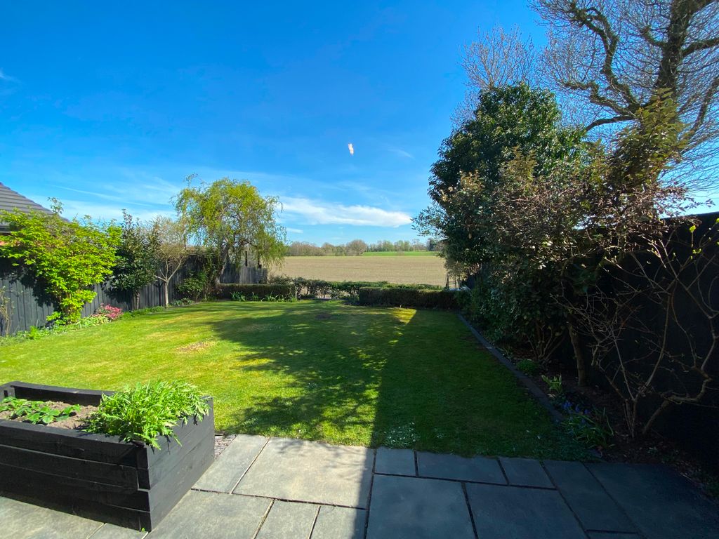 Property photo 2 of 34