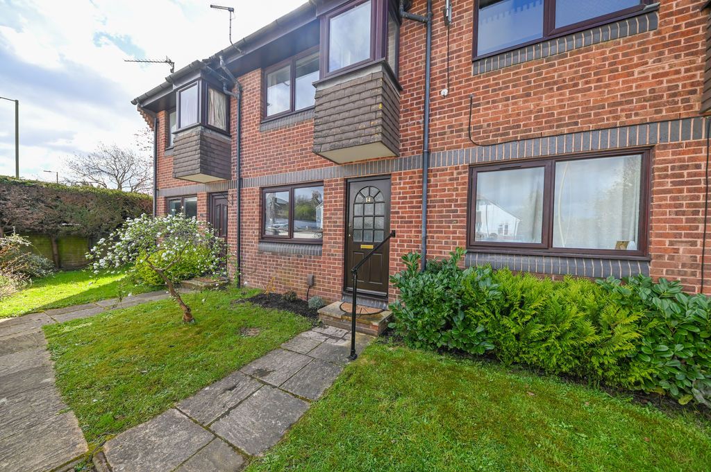 Additional image 10 of 1 bed flat for saleMeon Close, Petersfield GU32