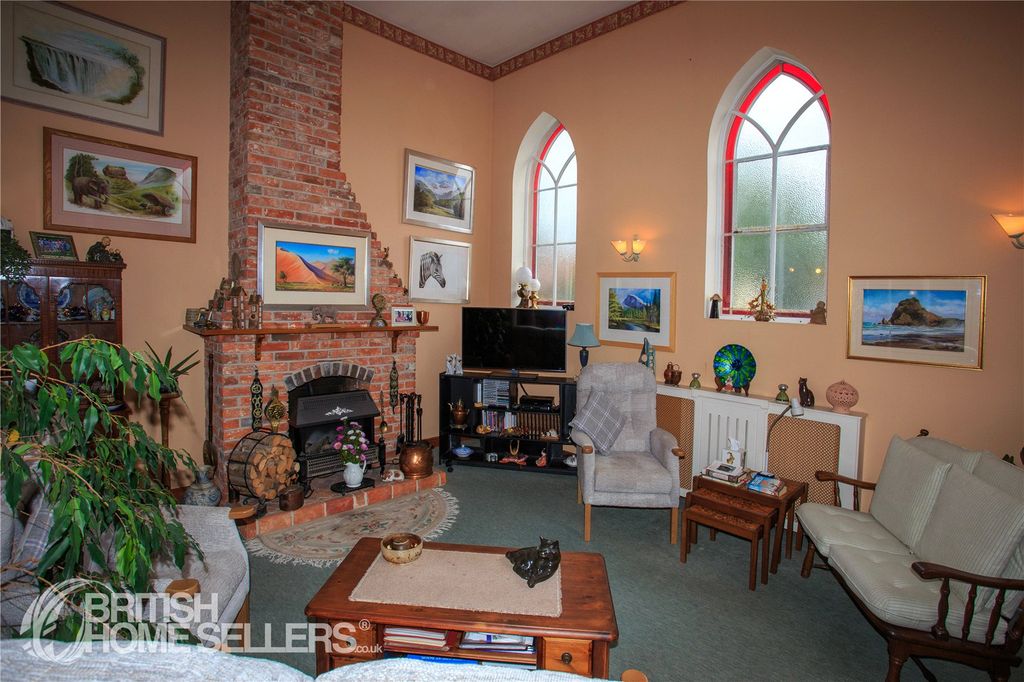 Property photo 2 of 27 Picture No. 30