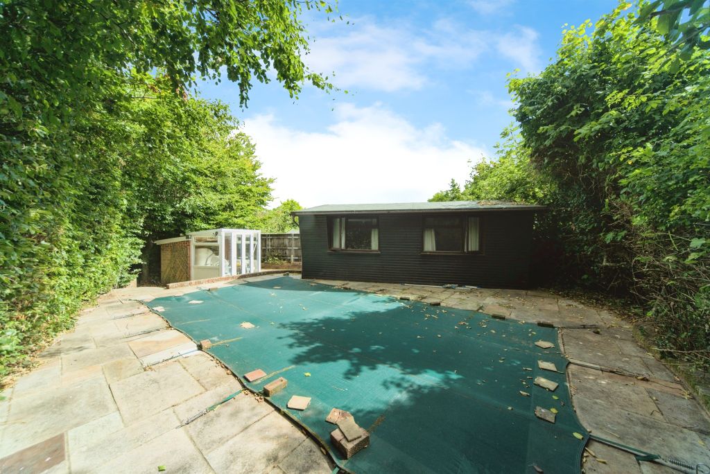 Property photo 3 of 18