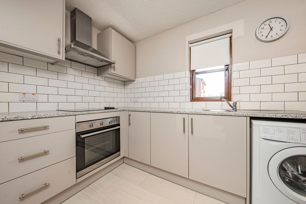 Property photo 2 of 8 Photo Nov 25 2025, 11 25 44 Am