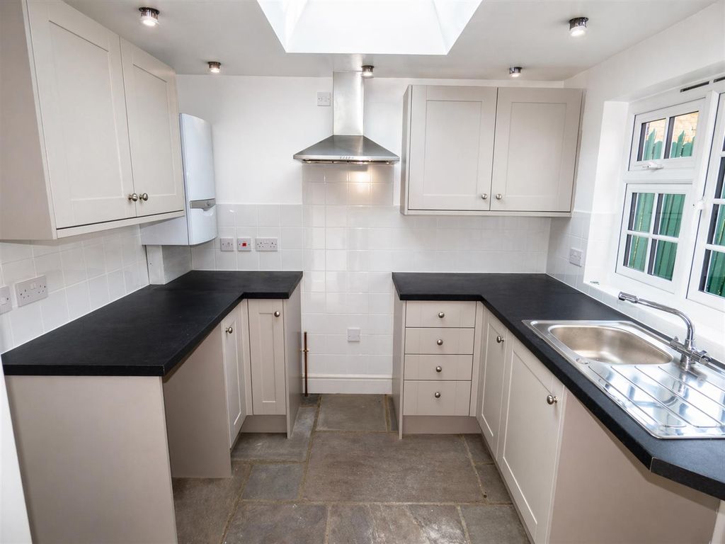 Property photo 2 of 21 Kitchen.Png