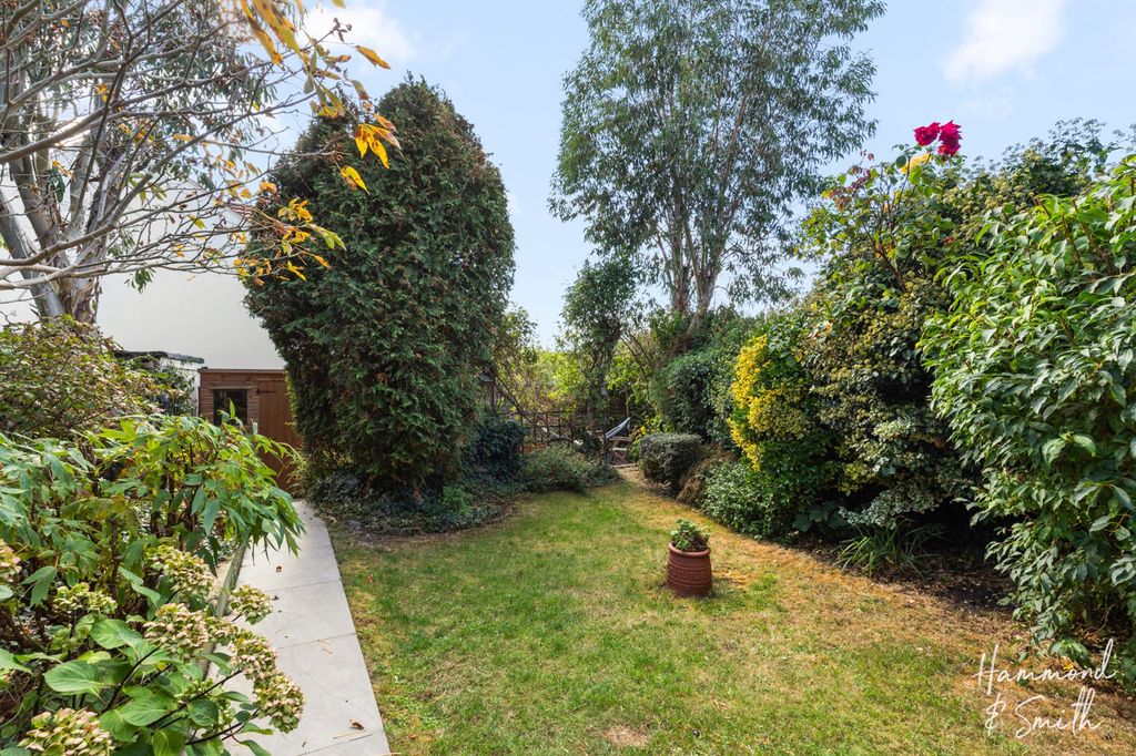 Property photo 3 of 19