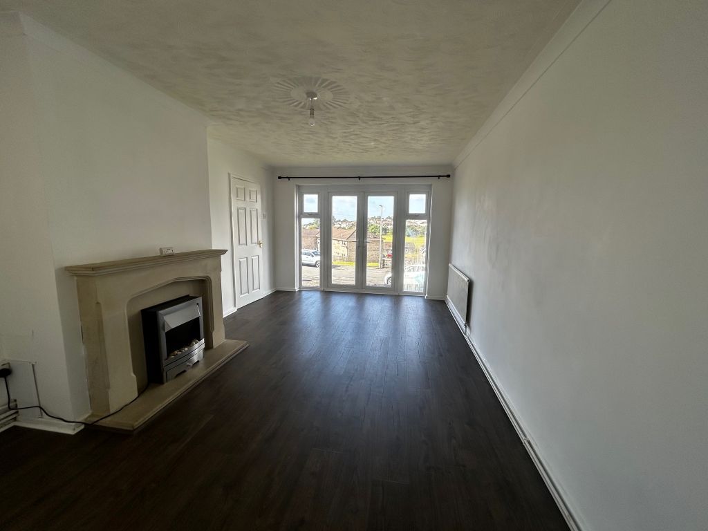 Property photo 2 of 11 Dining Room