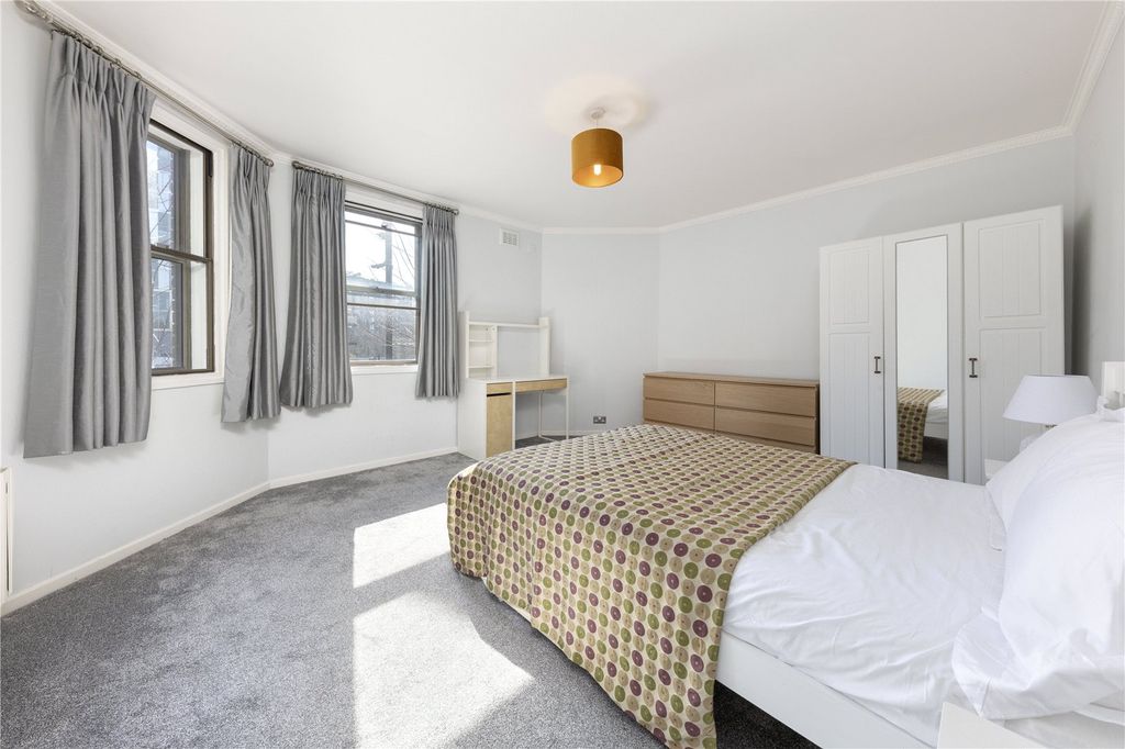 Property photo 1 of 11 Primary Bedroom