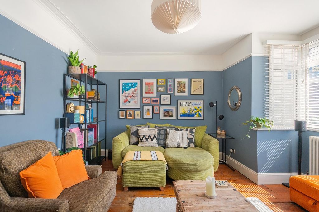 Property photo 1 of 40 0C2Rev - Living Room F.Jpg